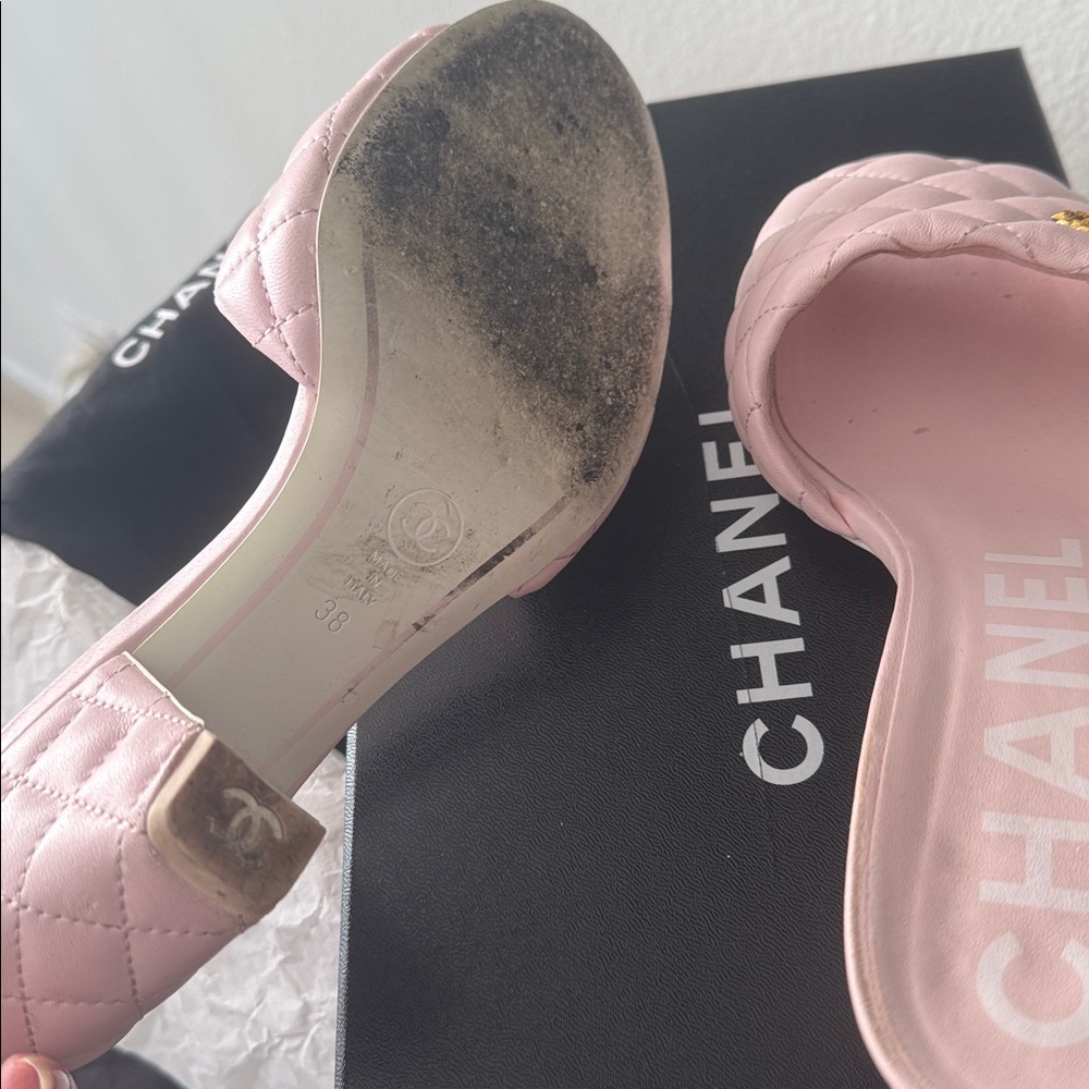 CHANEL CC Diamond Light Pink Quilted Mules Size 38 - Picture 6 of 16